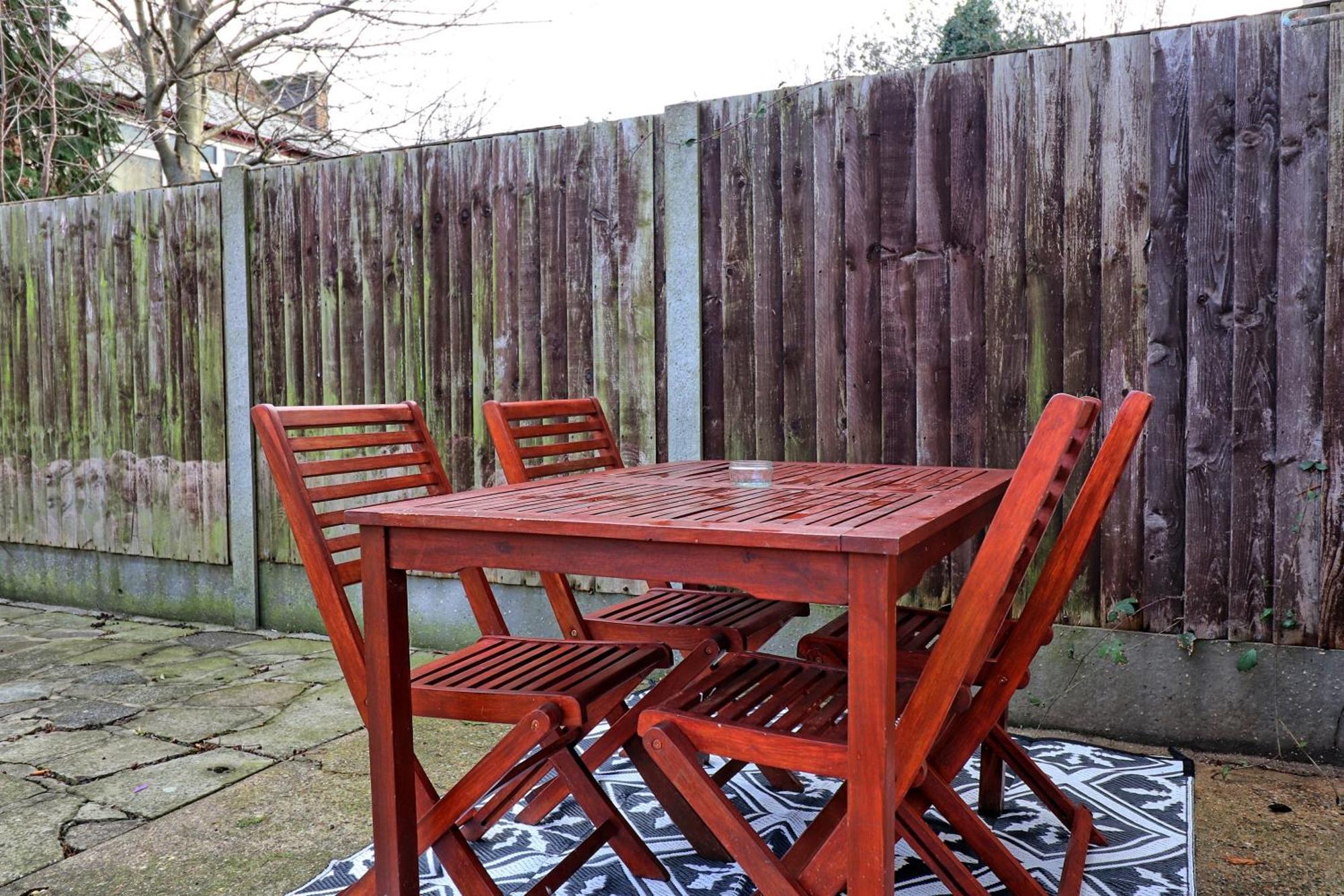 Beautiful Spacious Four Bedroom House With Parking For 2 Cars, 5 Minute Walk To Southend Station 外观 照片